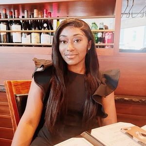 Meet your Posher, Jenell